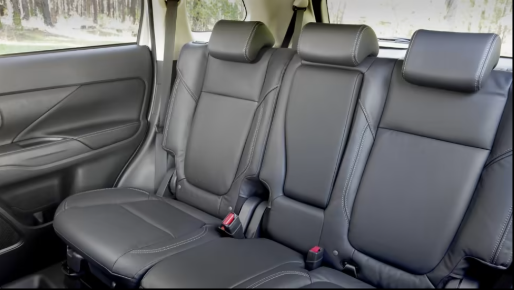 Mitsubishi Outlander 2020 SUV - Australian Child Restraint Resource ...